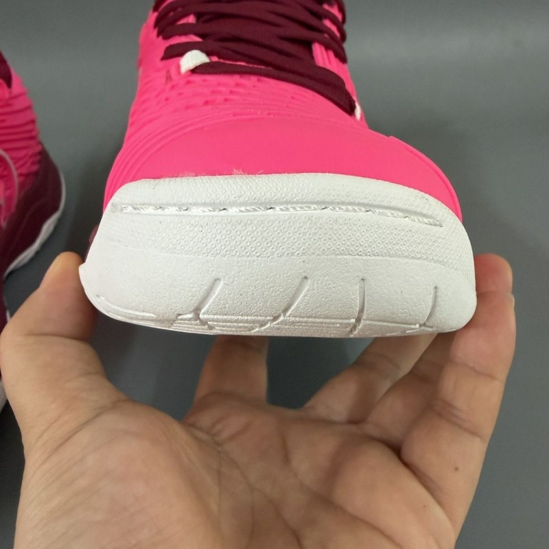 Scarpe da Tennis Professionali - Table Tennis Vs Badminton recensione e prezzo